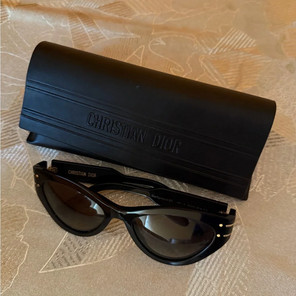 Black Dior cat Sunglasses - Picture 6 of 13